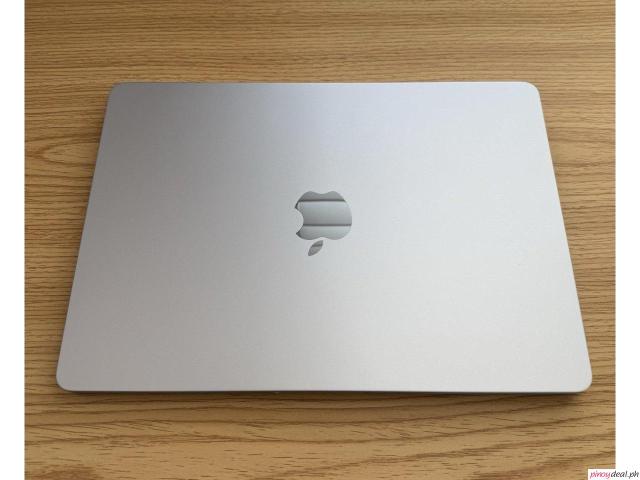 macbook air laptop
