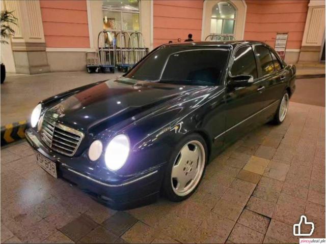 Mercedes Benz e240amg