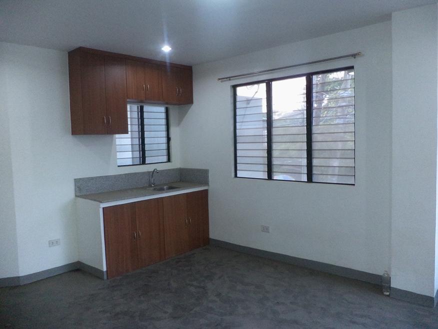 Mandaue Cebu Apartment for rent 2 bedrooms 2 toilet & baths with
