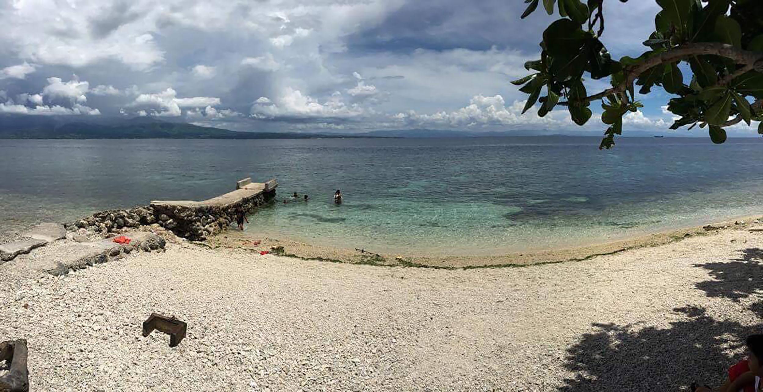 Provincial Beach house for sale in Santander Cebu Centro - Philippines ...