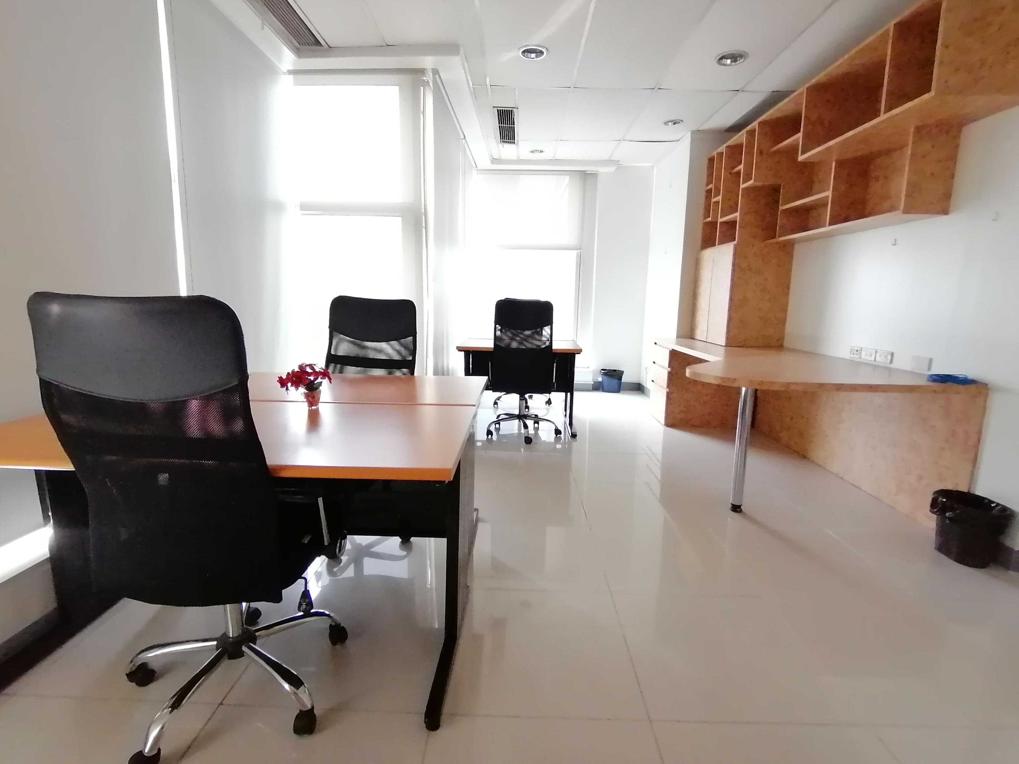 Cozy Private Office Space for Rent in Makati ALL IN! Makati